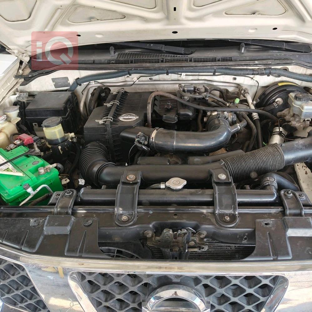 نيسان نافارا